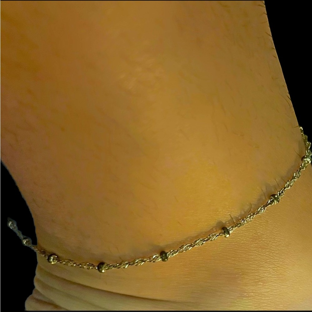 Simple Elegant Silver Anklet - Picture 1 of 4